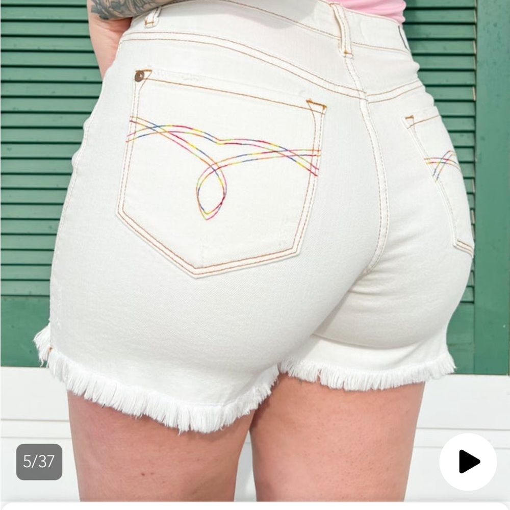 Small Judy Blue Ecru Rainbow Shorts - Picture 3 of 10